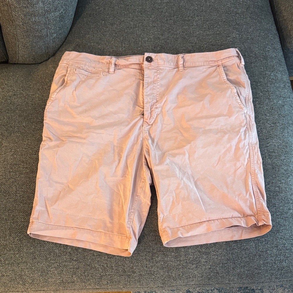 American Eagle Outfitters Men's Pink Shorts